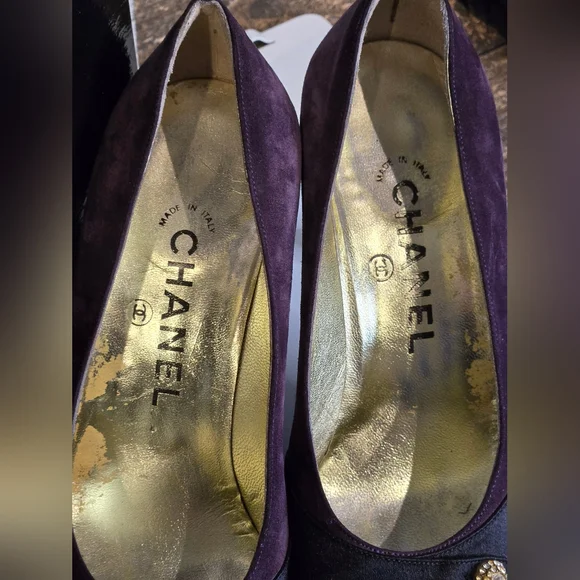 Chanel Vintage Women's Purple Suede and Black Heels - Picture 8 of 16